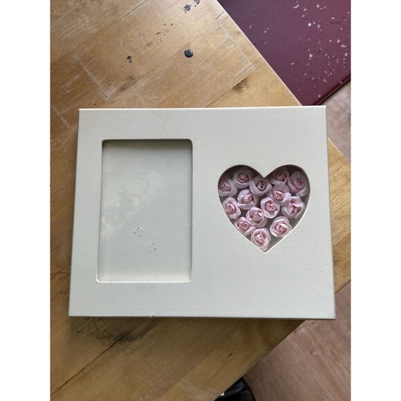 Heart - Shaped Picture Frame  White Wooden Frame with Heart-Shaped Floral Inset - Picture 1 of 3